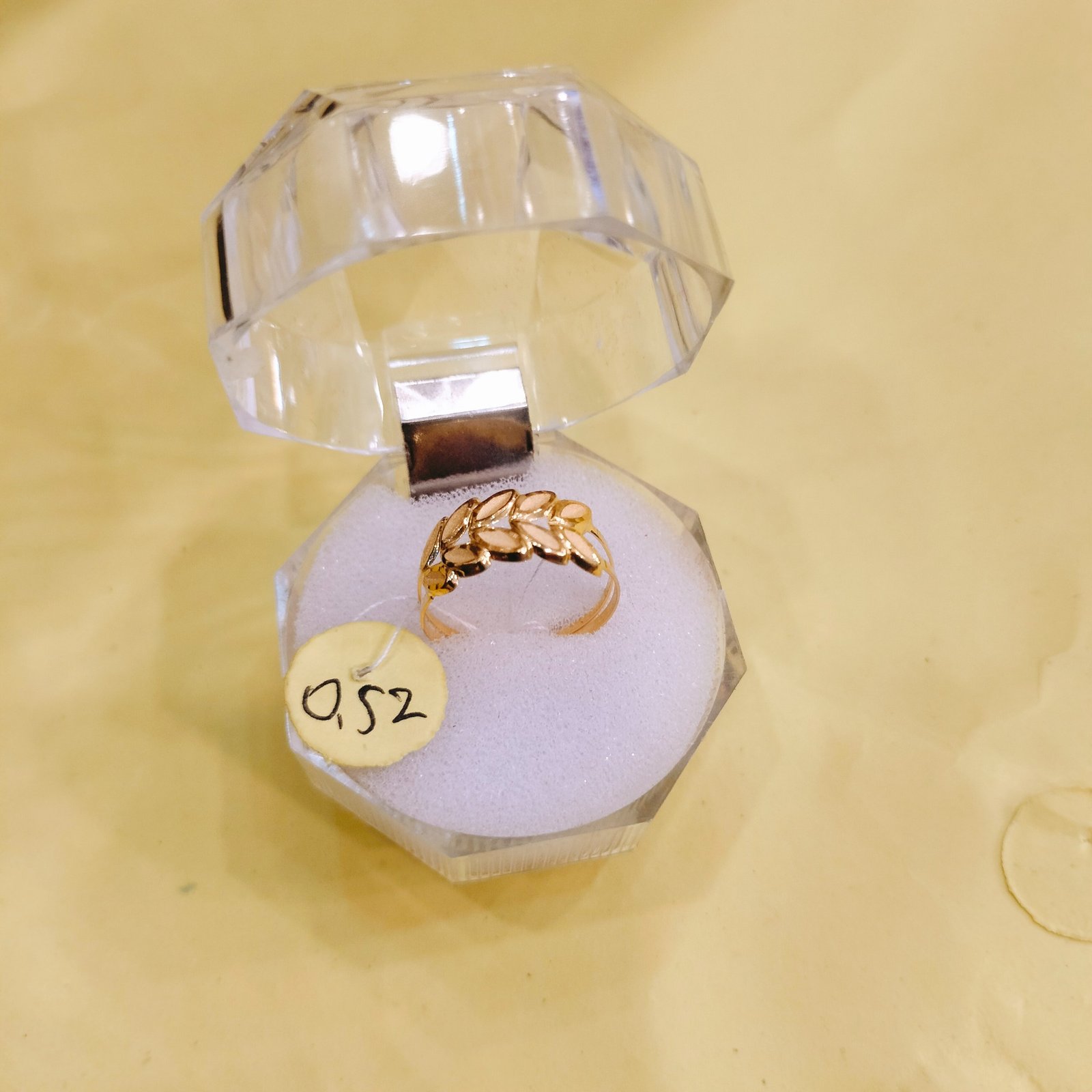 Cincin Ukir Daun