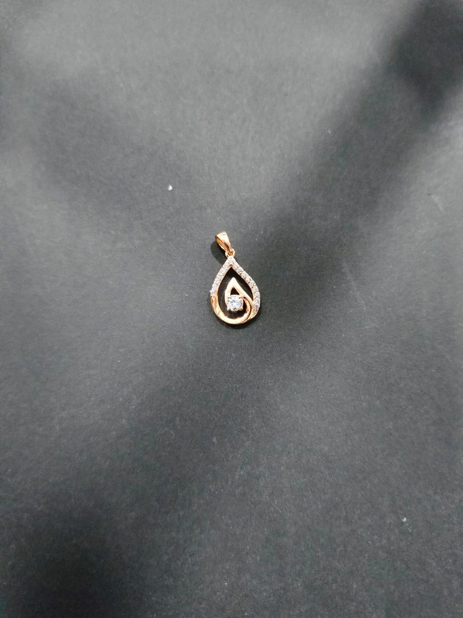 Mainan Kalung Mata
