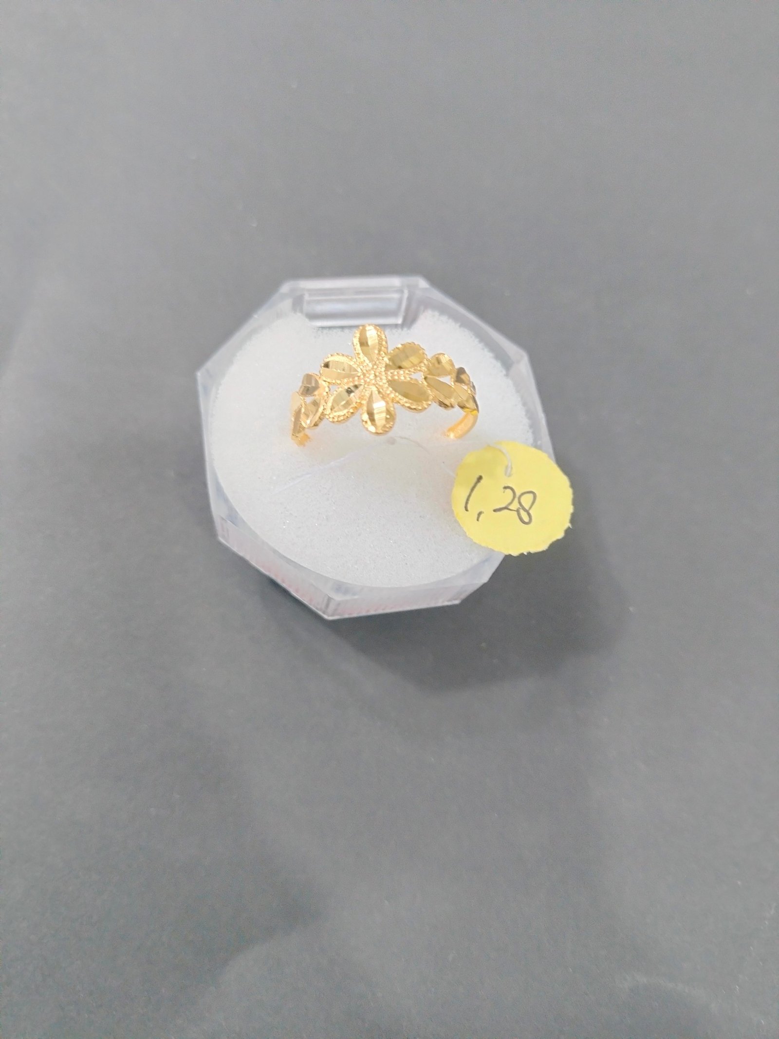 Cincin Ukir Daun Padu